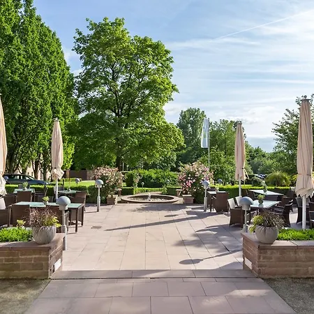 Otel Jagdschloss Kranichstein 4*