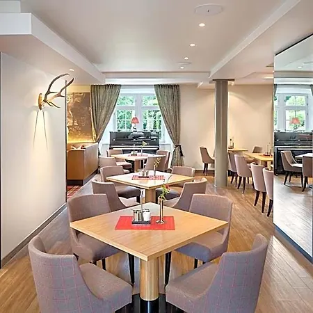 Jagdschloss Kranichstein Hotel 4*