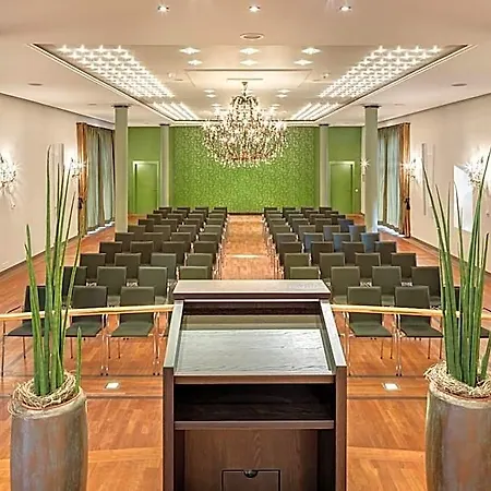 Jagdschloss Kranichstein Hotel 4*