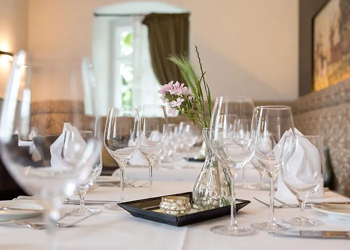 Jagdschloss Kranichstein Hotel